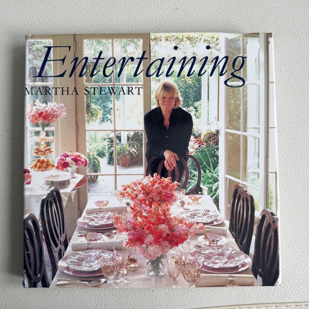 Vintage 1982 Martha Stewart Entertaining First Edition Hardcover Book